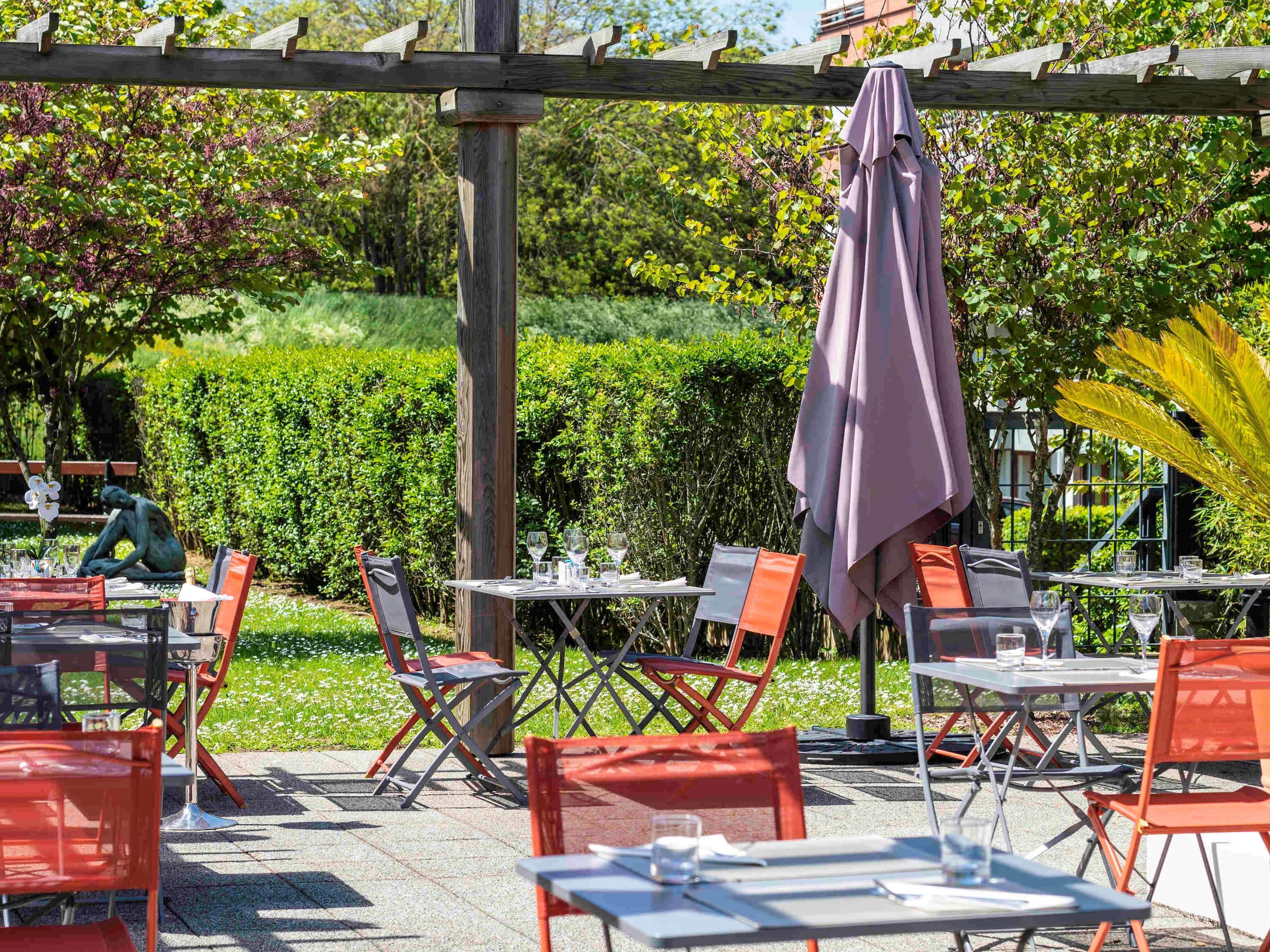 Mercure Maurepas Saint Quentin Exterior photo