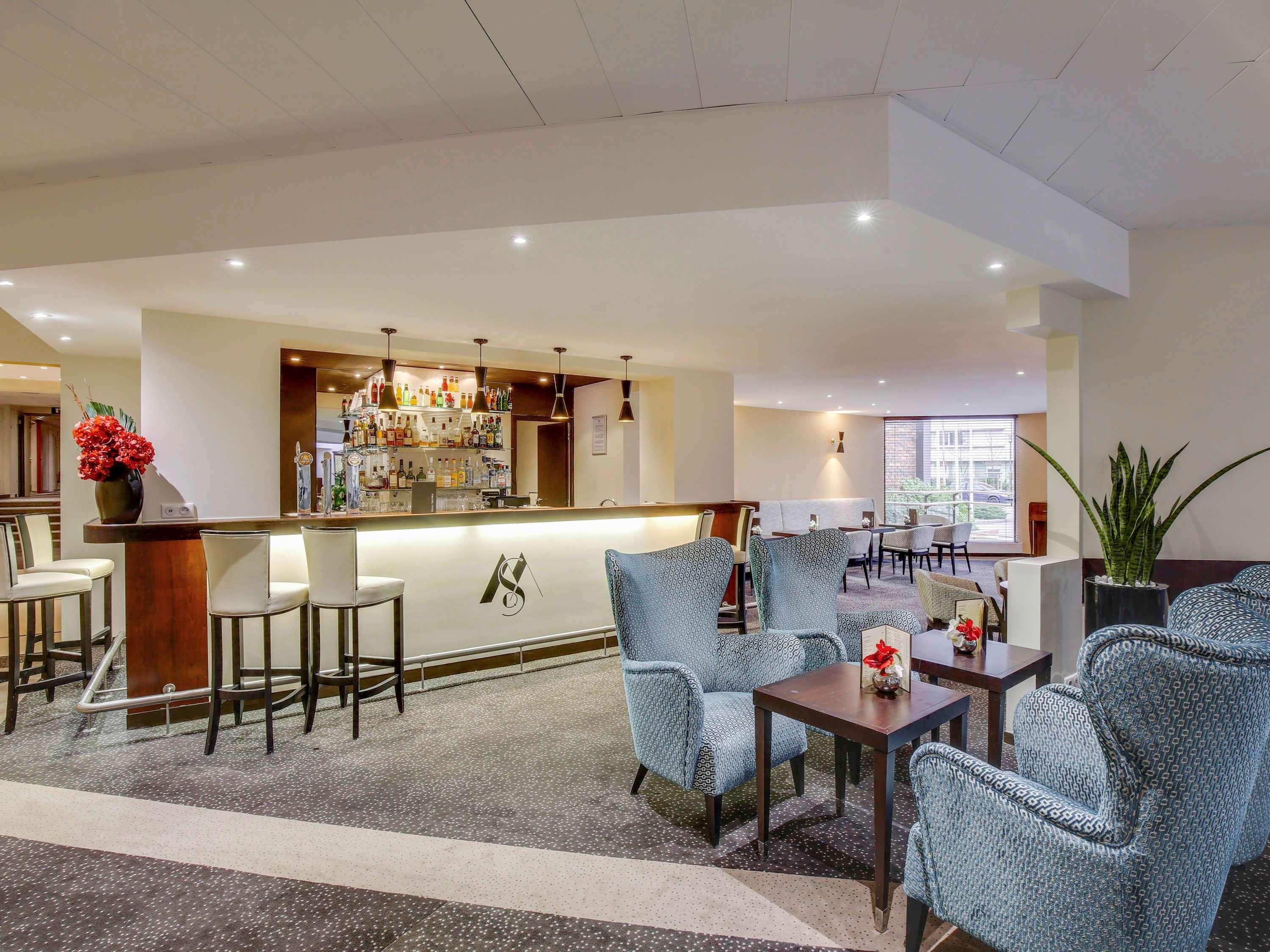 Mercure Maurepas Saint Quentin Exterior photo