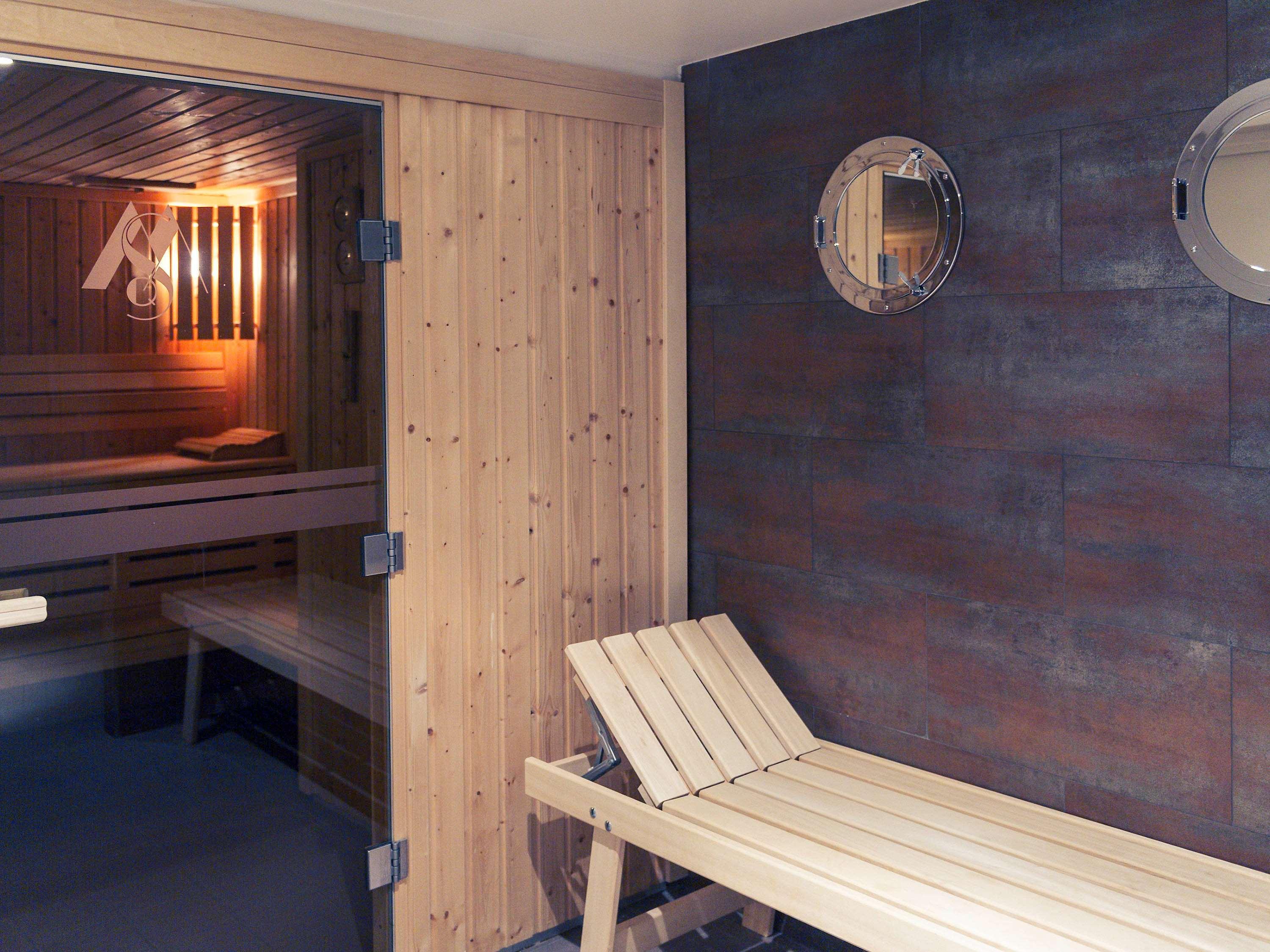 Mercure Maurepas Saint Quentin Exterior photo