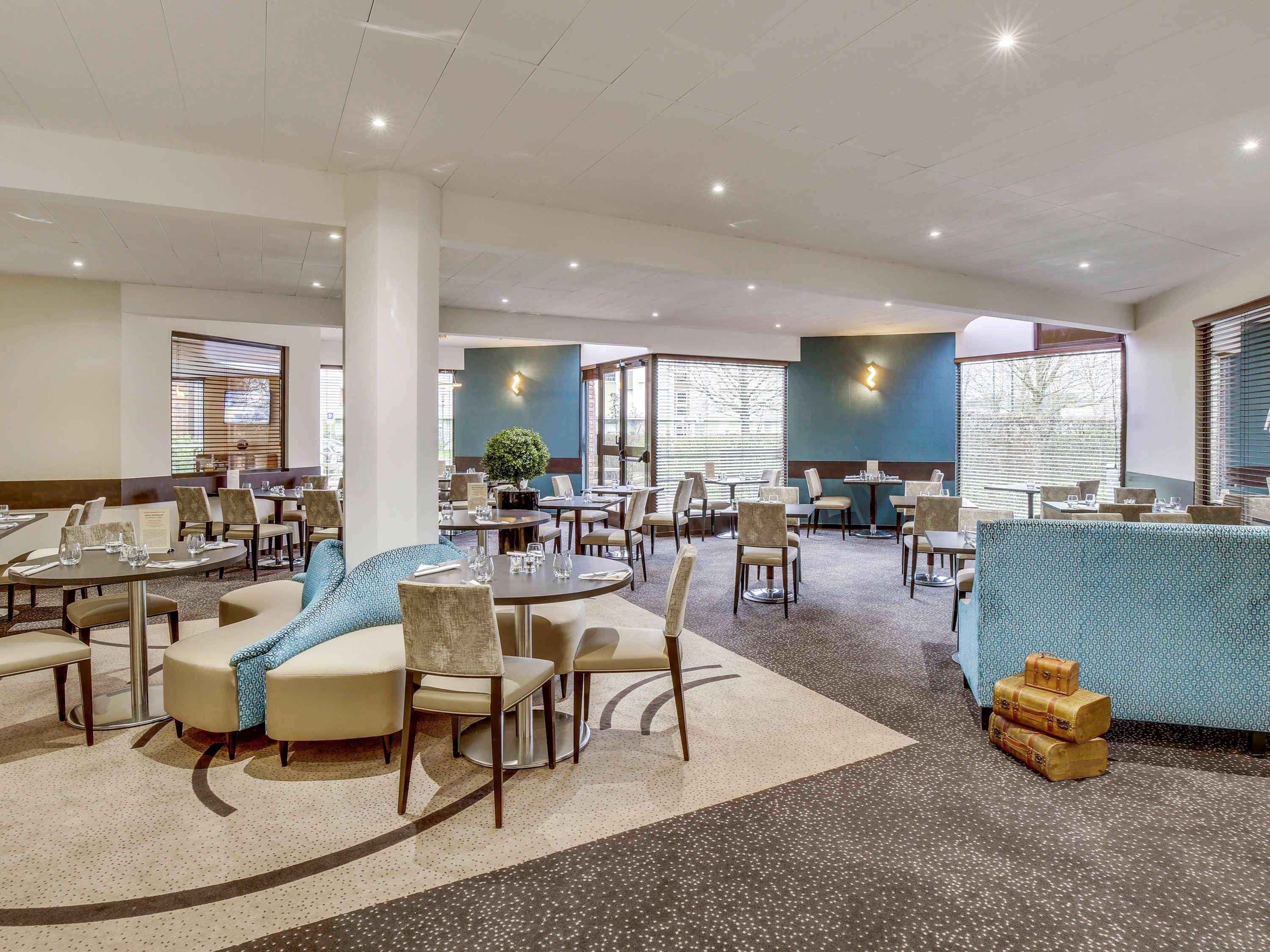 Mercure Maurepas Saint Quentin Exterior photo