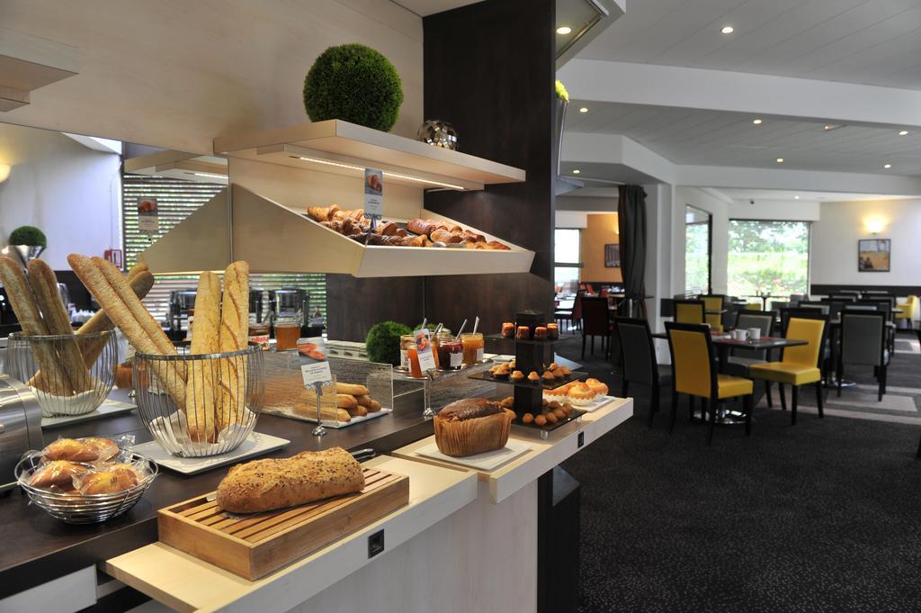 Mercure Maurepas Saint Quentin Exterior photo