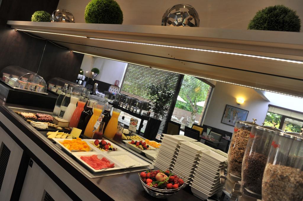 Mercure Maurepas Saint Quentin Exterior photo
