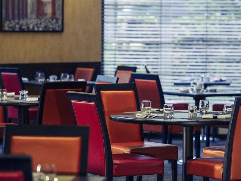 Mercure Maurepas Saint Quentin Exterior photo